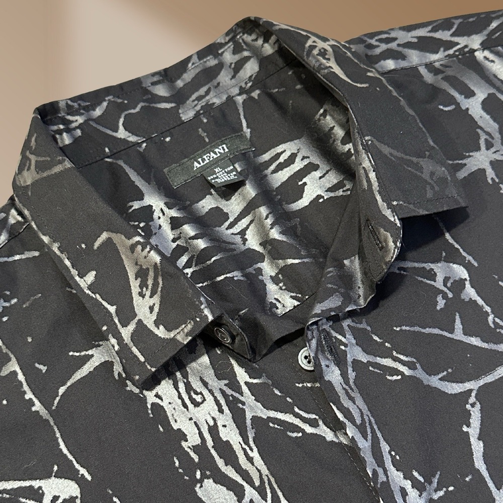Alfani Men's Size XL Black Button Up Top W Platinum Color Accents NWOT